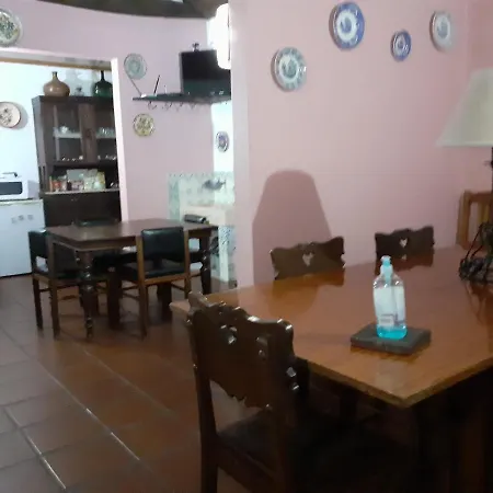 Amazing Farm House Near Vii B Bed and breakfast Tomar